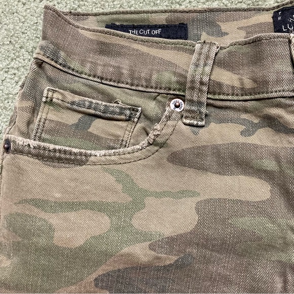 Lucky Brand Women's Green Camouflage Jean Shorts - Picture 3 of 14